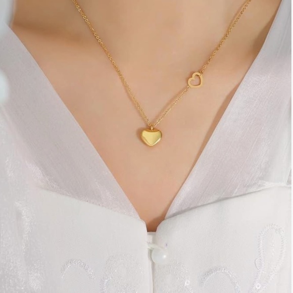 18k Gold Double Heart Necklace 16"- 18" - Picture 6 of 6